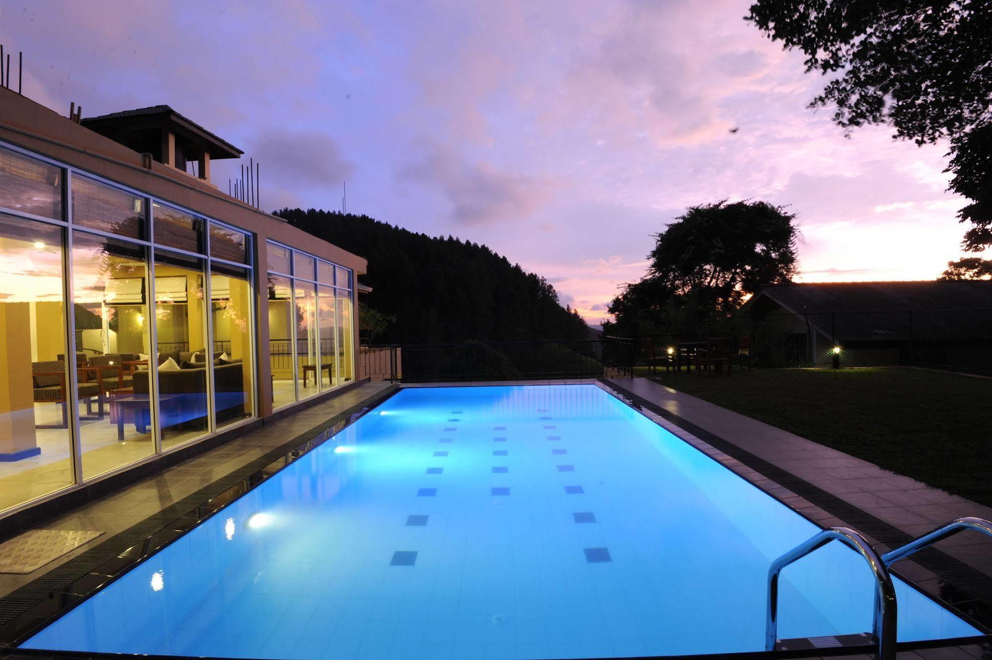 Melheim Kandy Villas Exterior foto