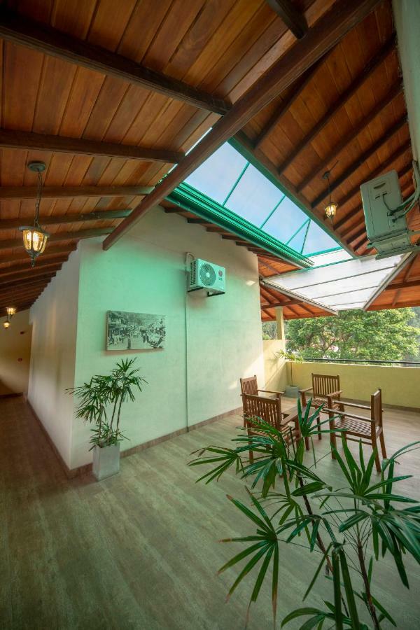 Melheim Kandy Villas Exterior foto